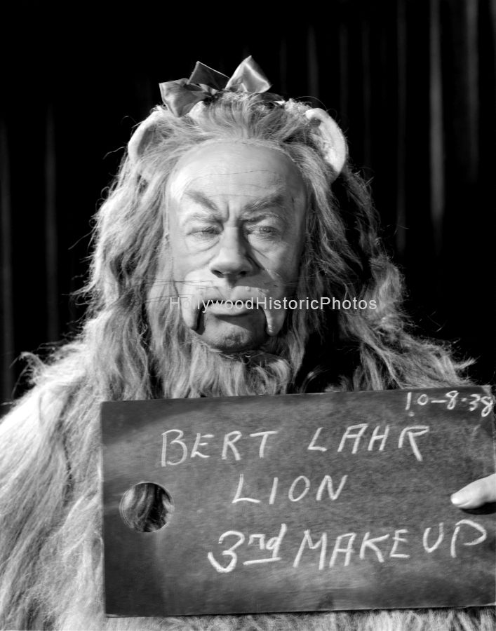 Bert Lahr 1938 'Wizard of Oz' Cowardly Lion makeup test copy.jpg